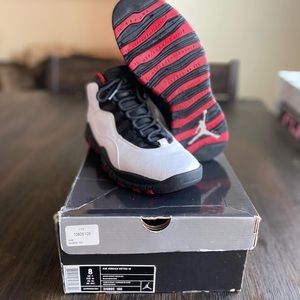 Air Jordan 10 retro “Chicago Bulls” 2012